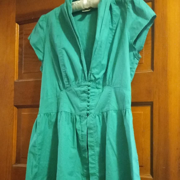 Structured peplum top with button waist - Picture 3 of 15